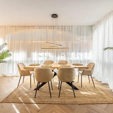 Lovely In Dama De Noche Marbella